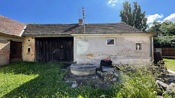 oprava-fasady-a-natazeni-nove-omitky-stupno15